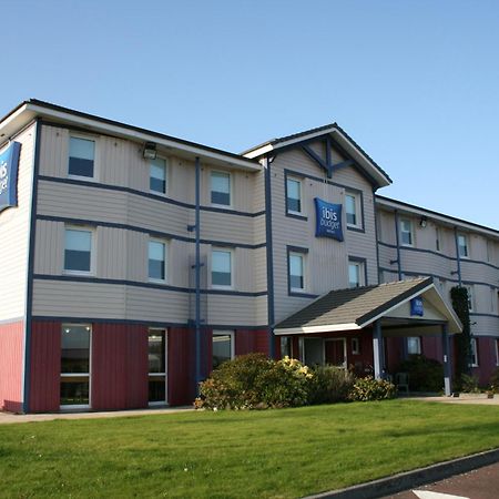 Ibis Budget Coutances Bagian luar foto