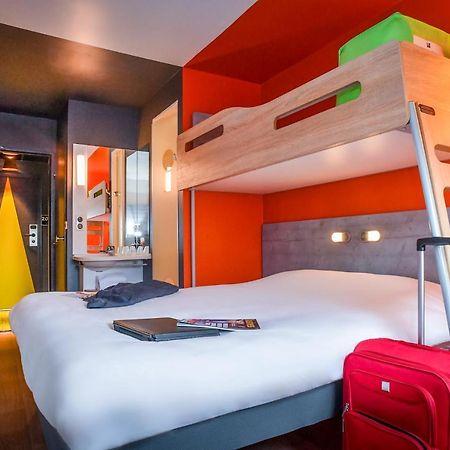 Ibis Budget Coutances Bagian luar foto