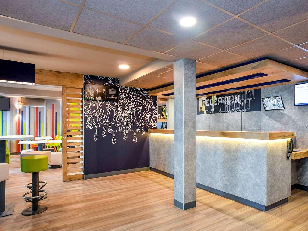 Ibis Budget Coutances Bagian luar foto