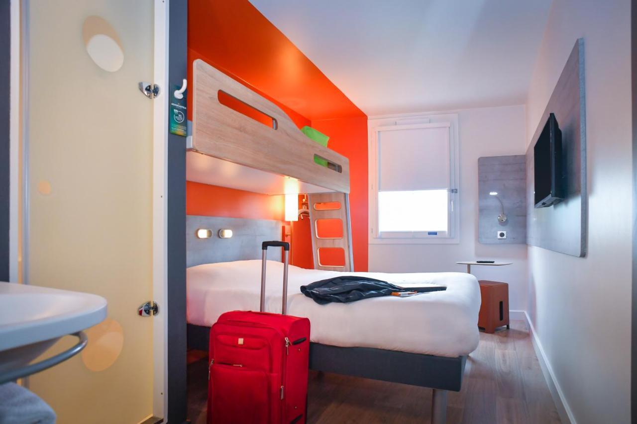 Ibis Budget Coutances Bagian luar foto
