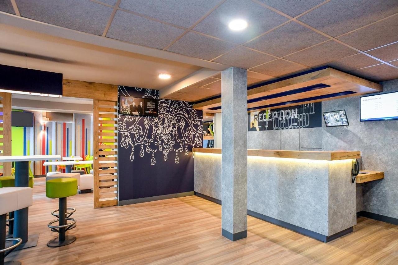 Ibis Budget Coutances Bagian luar foto